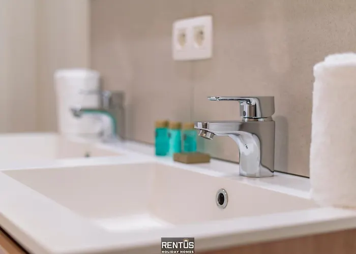 Apartamento Thyline One - New Spacious For 8 Persons *